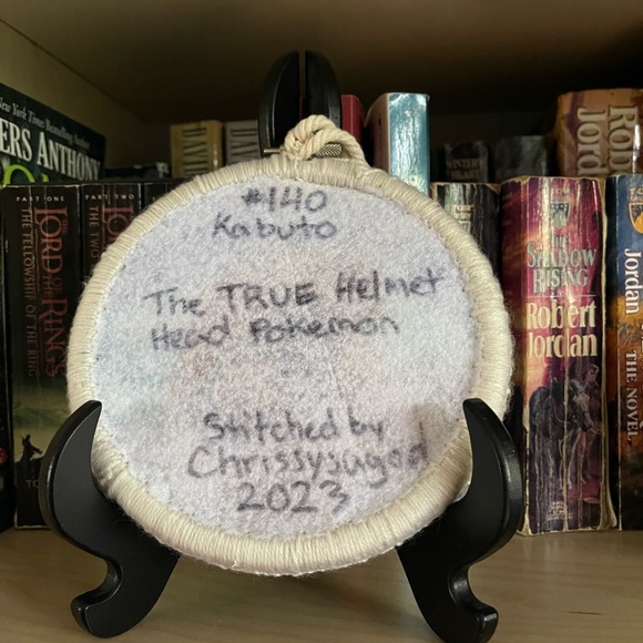 Pokemon punch needle wall hanging - Kabuto at the beach - Picture 2 of 3